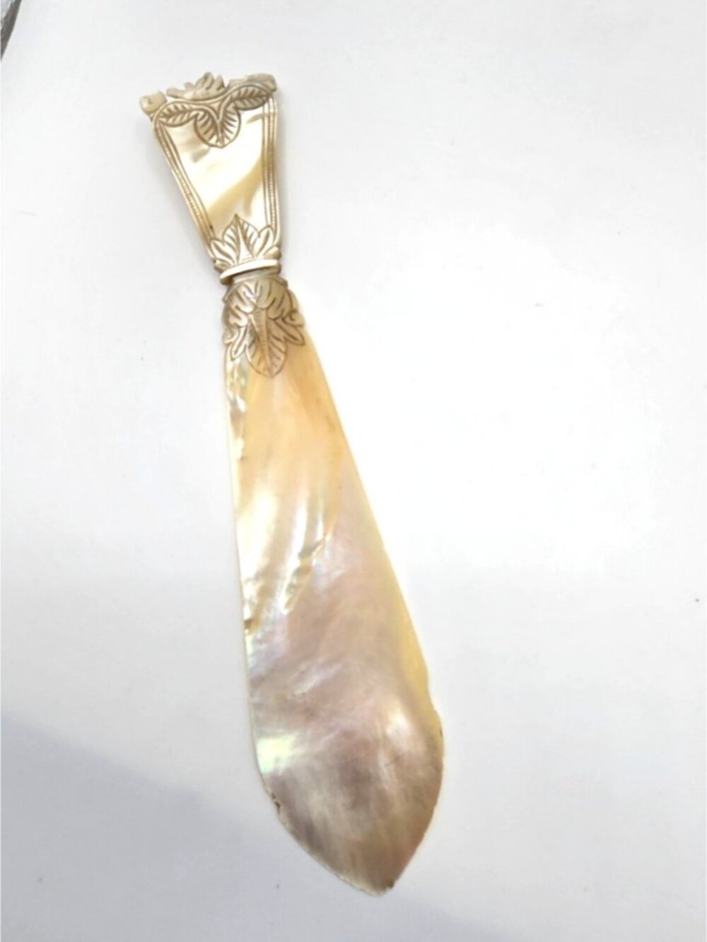 Antique Victorian Mother of Pearl Detachable Page Turner Carved Floral Book Tool